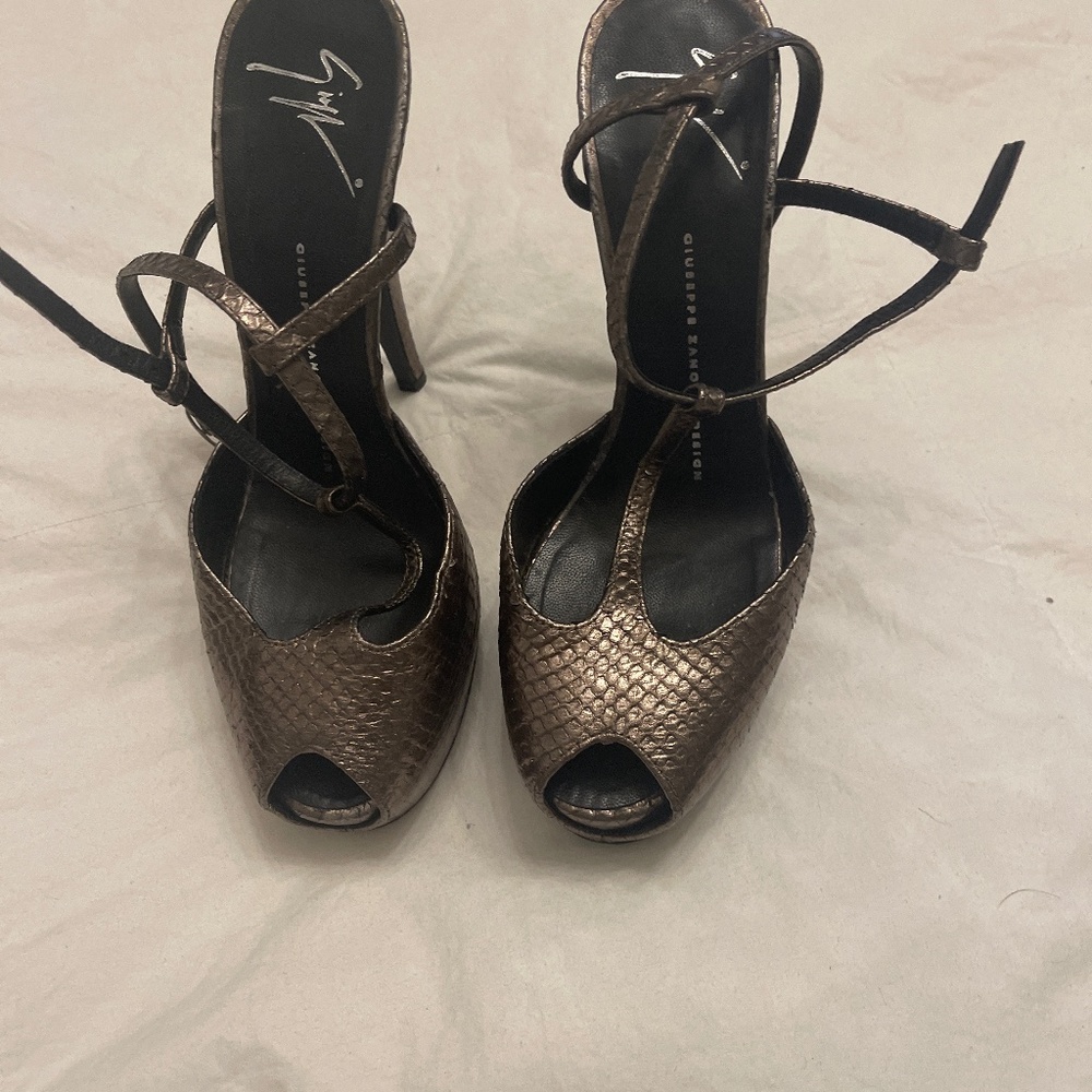 Giuseppe Zanotti 38.5 heels